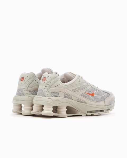 Buty Nike Shox R4 Light Bone - HQ5412-072 Buty Nike Shox R4 Light Bone - HQ5412-072
