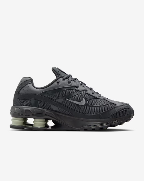 Buty Nike Shox R4 Czarne - HV2540-001 Buty Nike Shox R4 Czarne - HV2540-001
