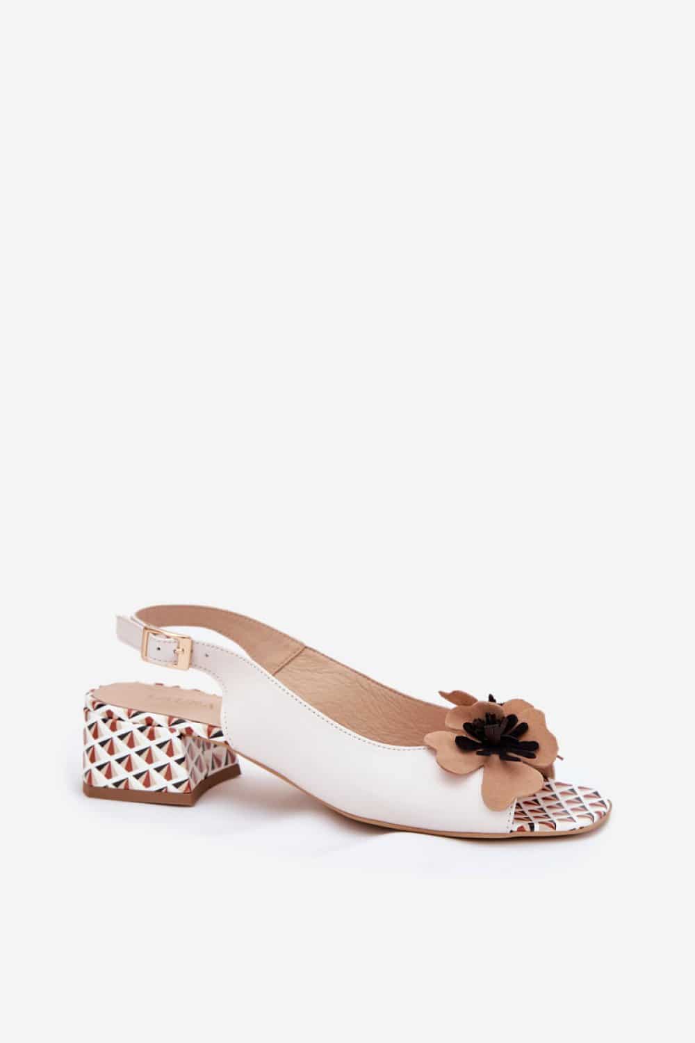 Sandały Model Laura Messi 2973 White - Step in style - obrazek 2