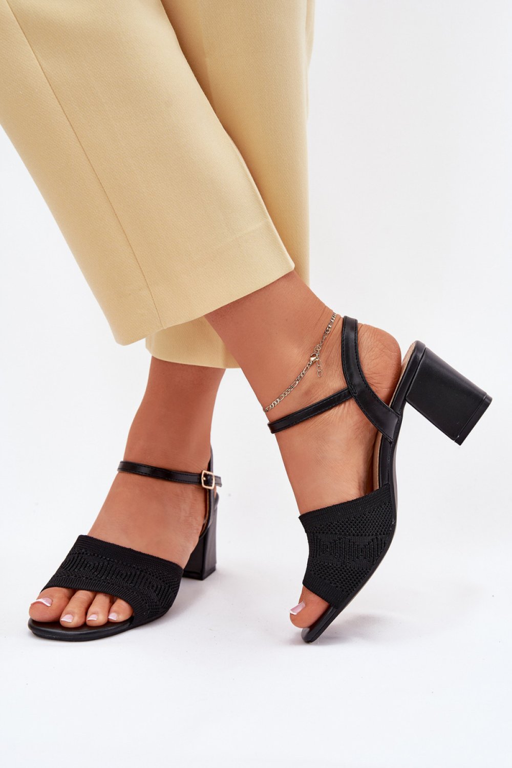 Sandały Model Sarena 55-A26 Black - Step in style - obrazek 3