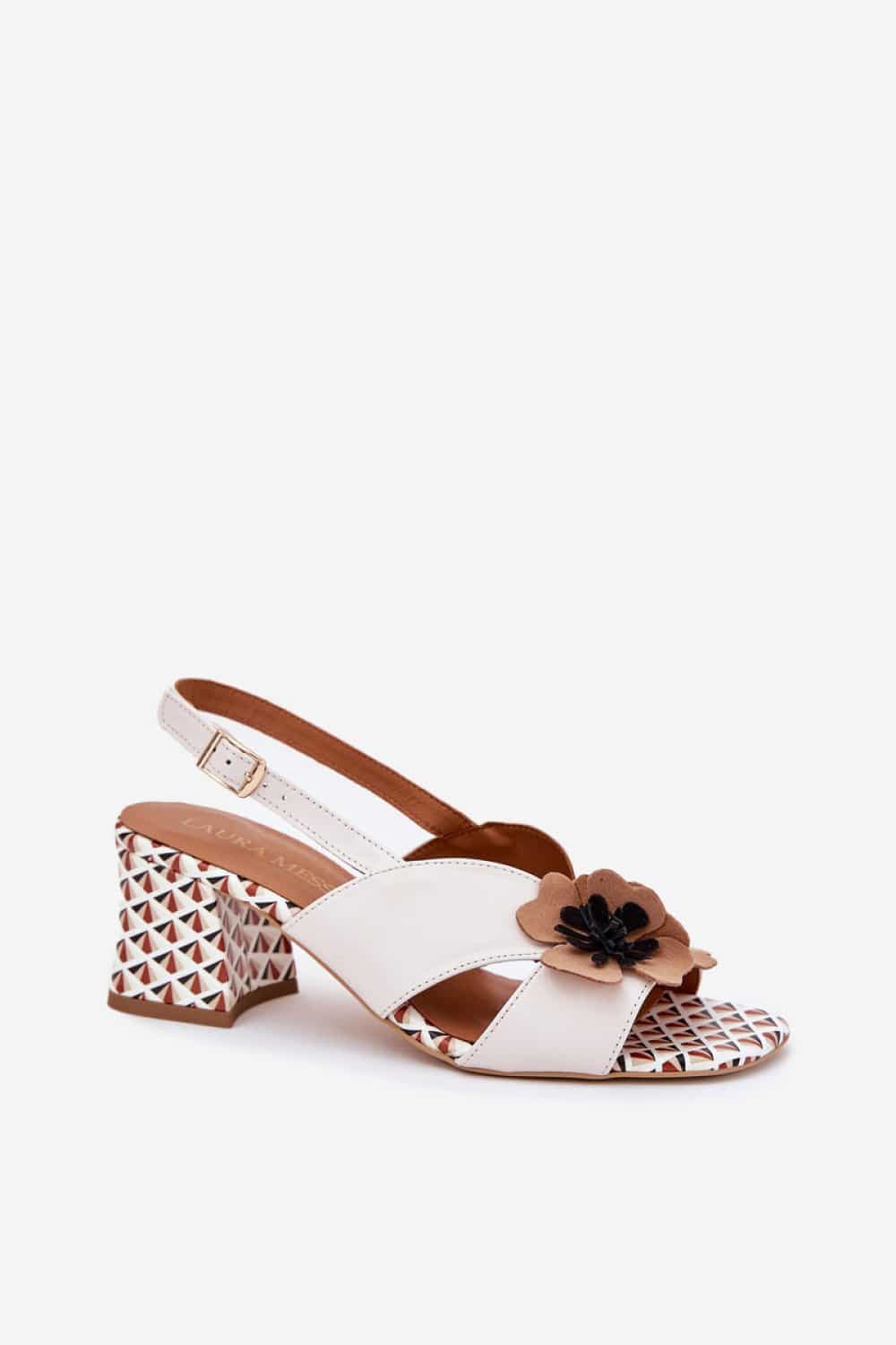 Sandały Model Laura Messi 2950 White - Step in style - obrazek 2