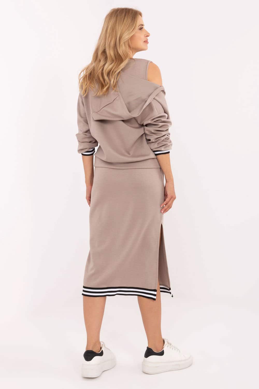 Sukienka Komplet Model IT-KMPL-9719.64 Dark Beige - Rue Paris - obrazek 3