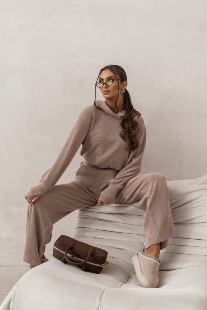 Spodnie Komplet Model Hope 404895616 Beige - LaBalancia