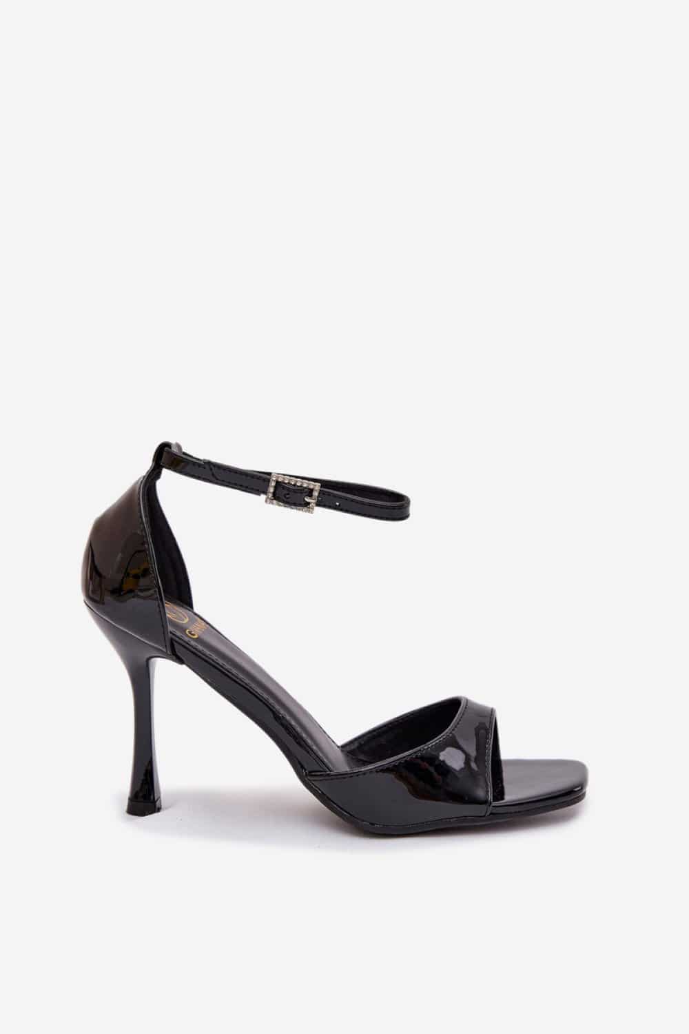 Sandały Model Revella LOLA5266 Black - Step in style