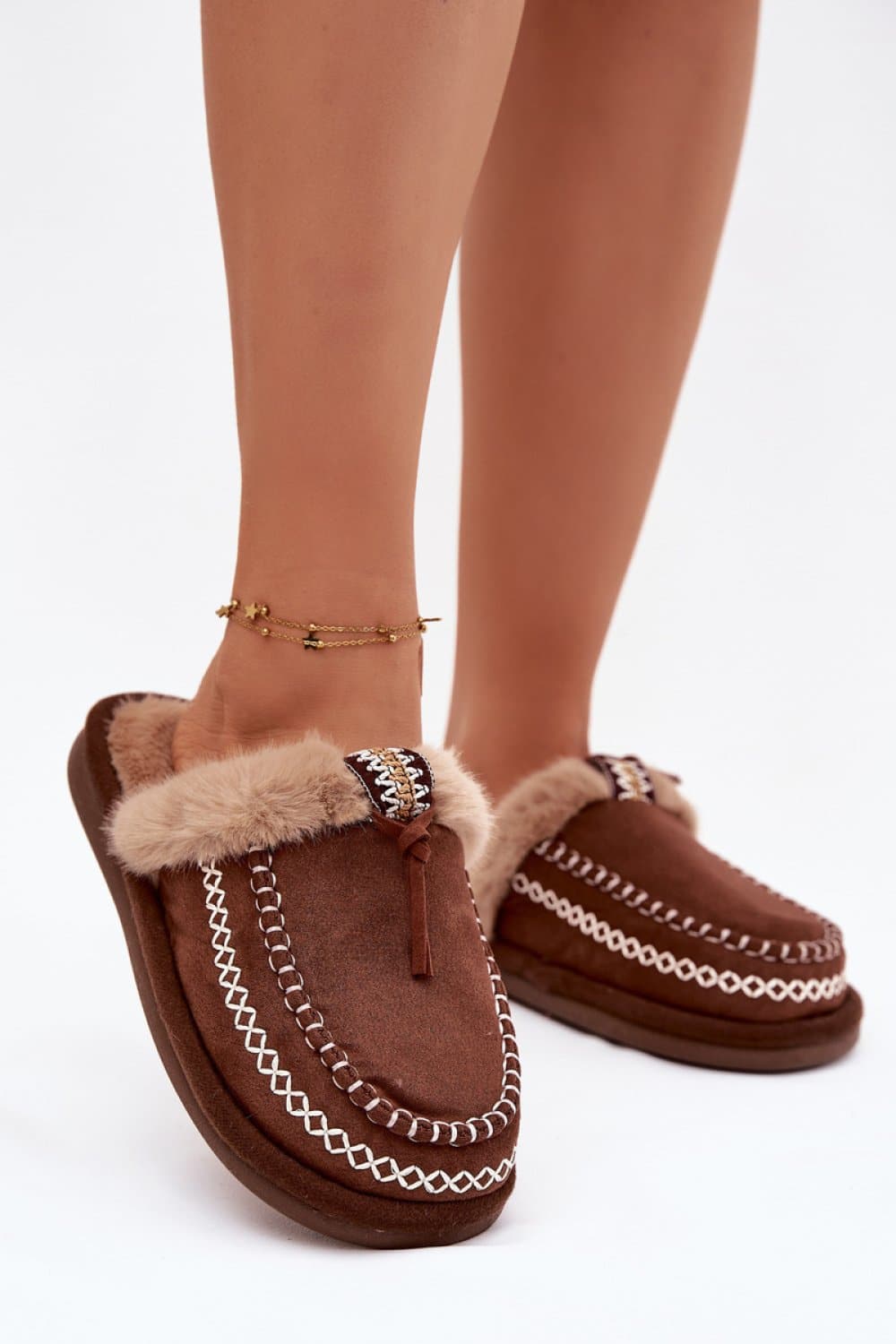 Kapcie Model Perivelle 608 Brown - Step in style - obrazek 3